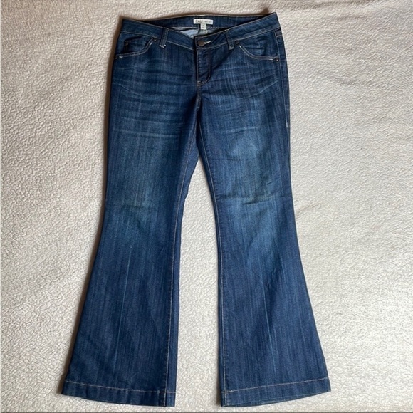 Cabi Jeans Denim Wide Leg Rare Sold Out Jeans Size 10 - Picture 9 of 10